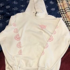 im selling a Spitfire hoodie, size L.